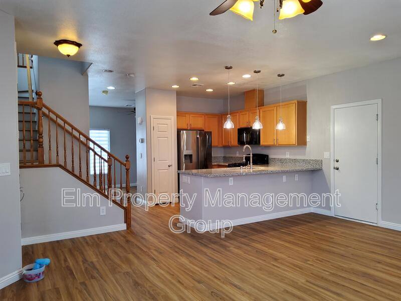Townhouse for rent at 991 Sable Chase Place, Henderson, NV 89011