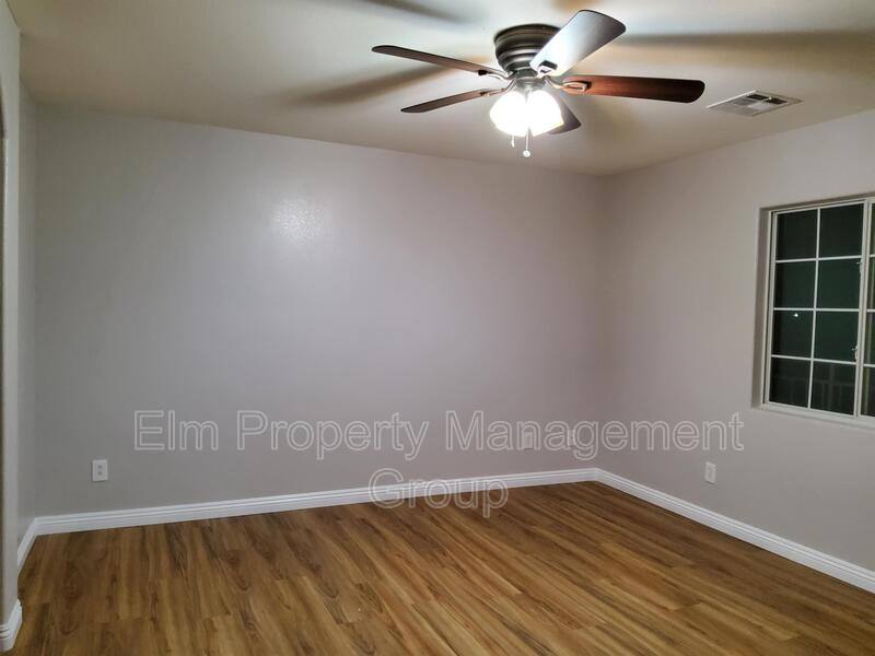 Townhouse for rent at 991 Sable Chase Place, Henderson, NV 89011