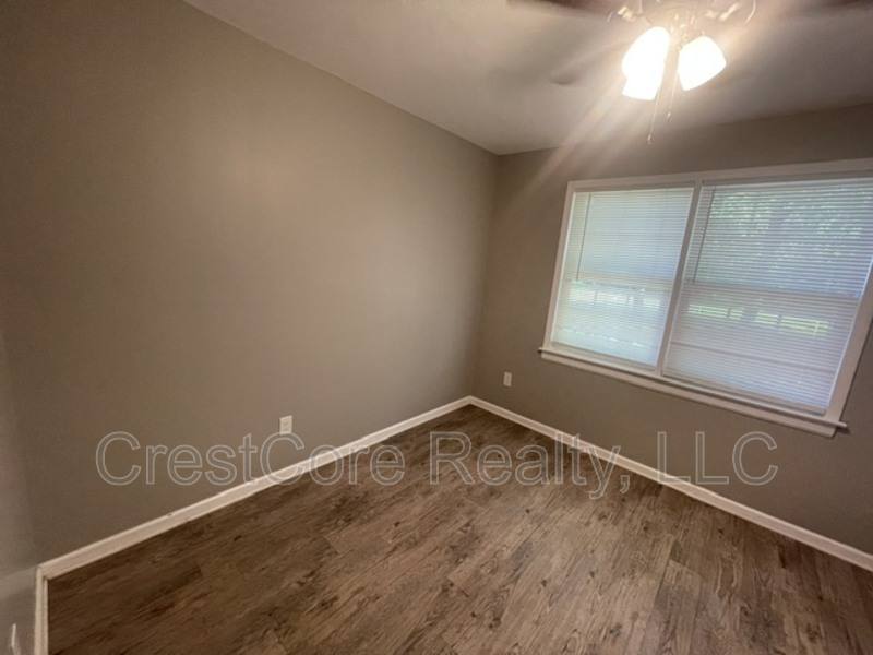 Apartment for rent at 1572 Hanauer St #A, Memphis, TN 38109