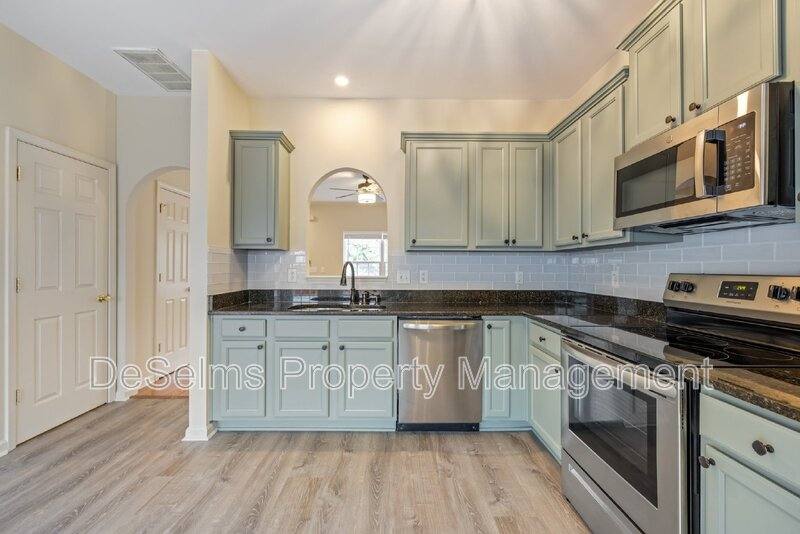 Townhouse for rent at 1101 Downs Blvd #G104, Franklin, TN 37064