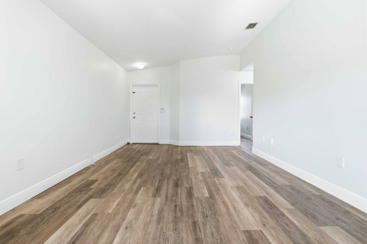 Condo for rent at 621 NW 78th Terrace, Hollywood, FL 33024