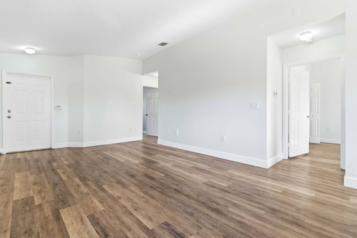 Condo for rent at 621 NW 78th Terrace, Hollywood, FL 33024