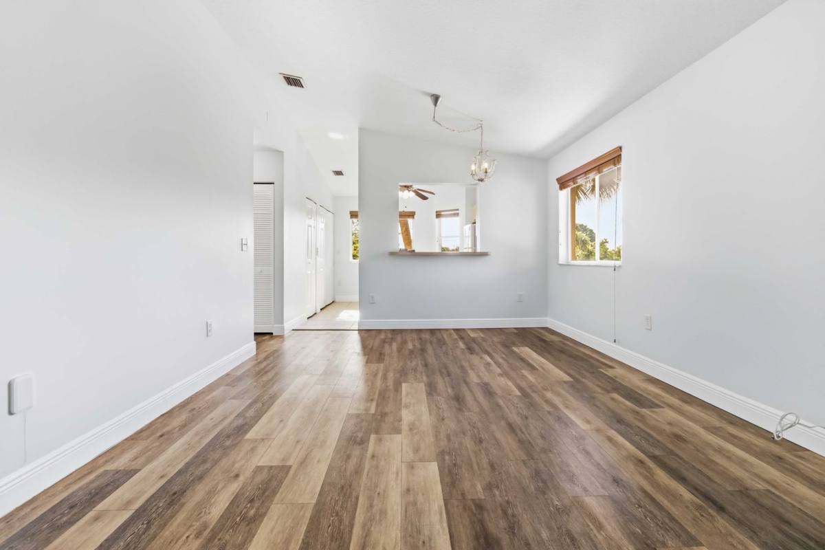 Condo for rent at 621 NW 78th Terrace, Hollywood, FL 33024