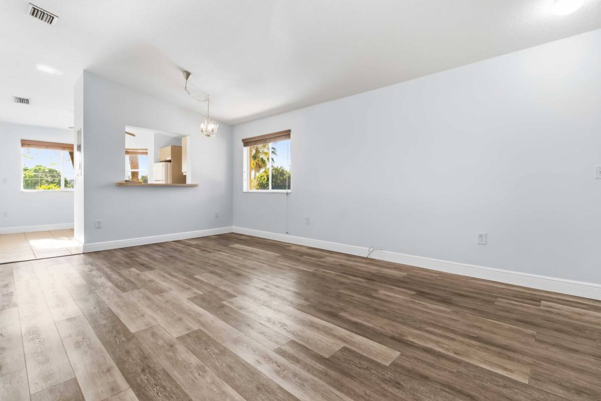 Condo for rent at 621 NW 78th Terrace, Hollywood, FL 33024