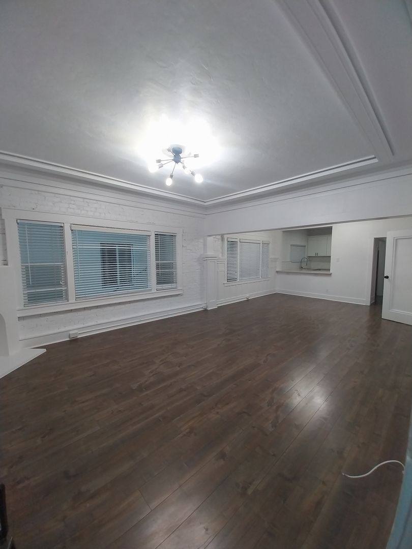 Apartment for rent at 1325 - 1333 E Ocean Blvd, Long Beach, CA 90802