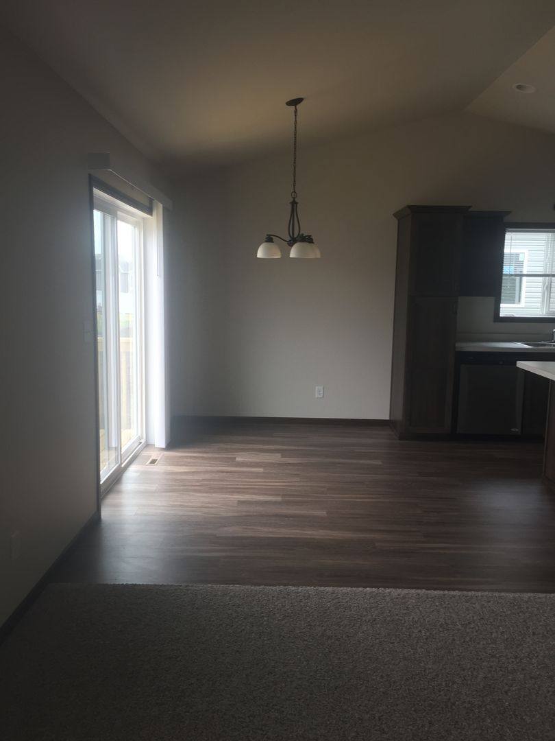House for rent at 911 Eaglewood Ave, West Fargo, ND 58078