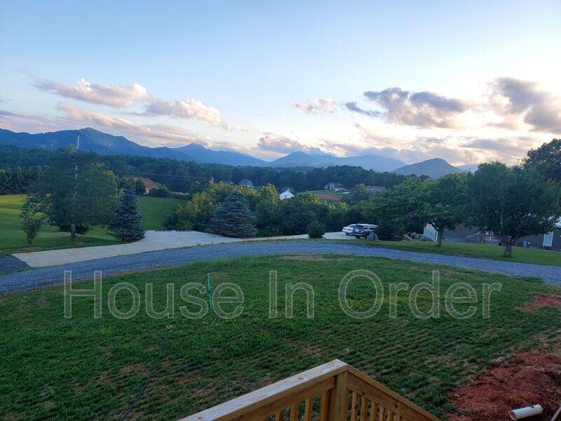 House for rent at 21 Bis Bailey Way, Leicester, NC 28748