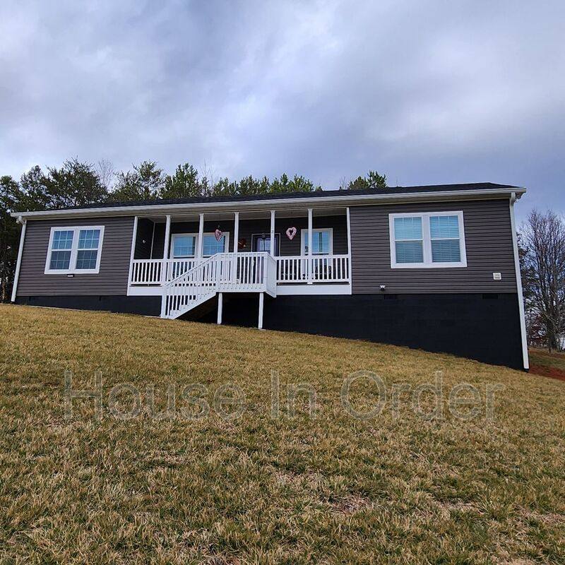House for rent at 21 Bis Bailey Way, Leicester, NC 28748