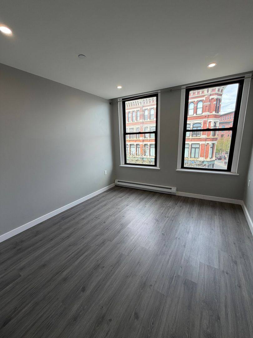 Apartment for rent at 216 Central Stree, Lowell, MA 01852