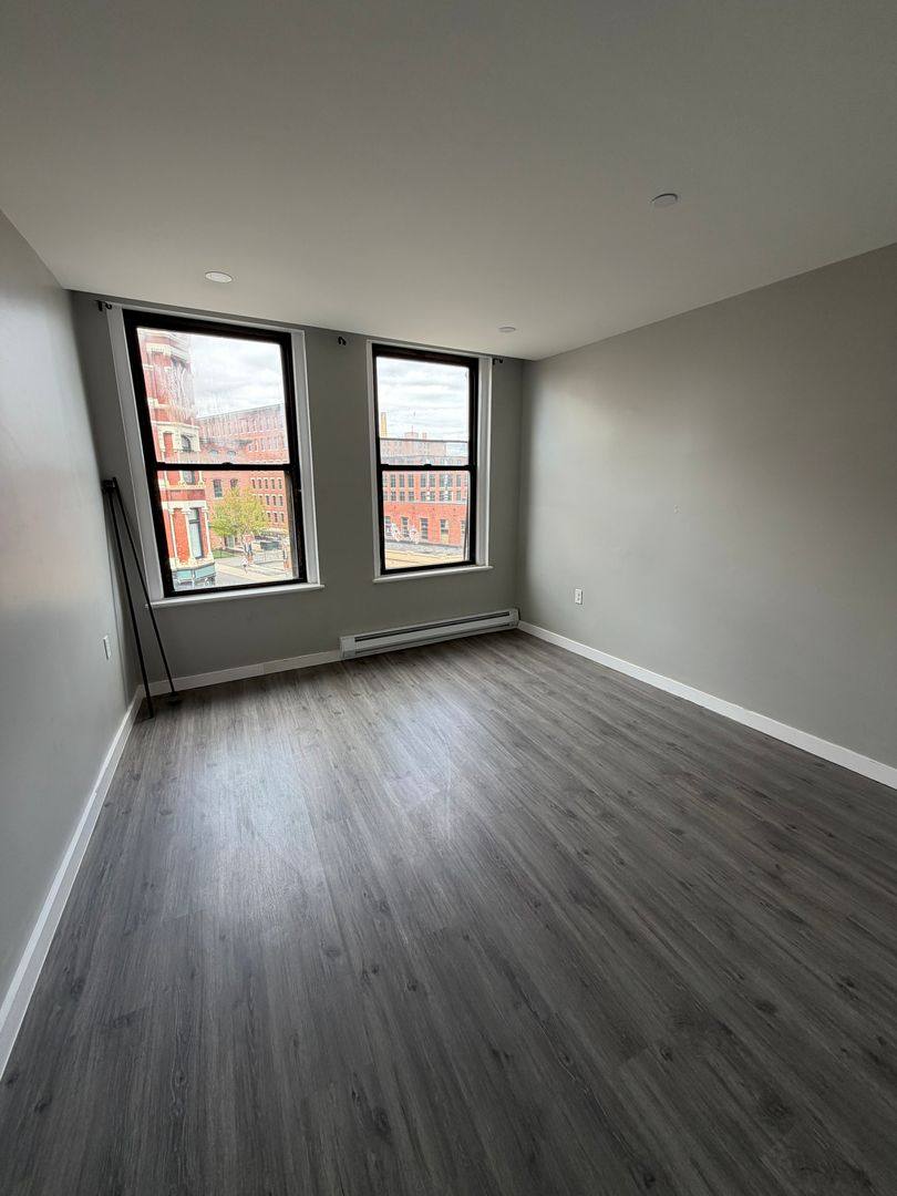 Apartment for rent at 216 Central Stree, Lowell, MA 01852