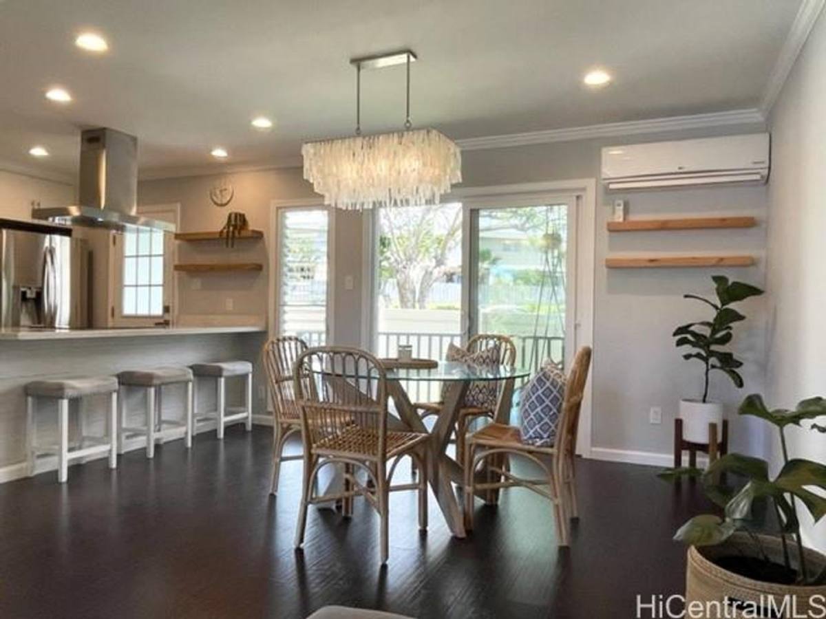 Townhouse for rent at 98-843 Kaonohi St, Aiea, HI 96701