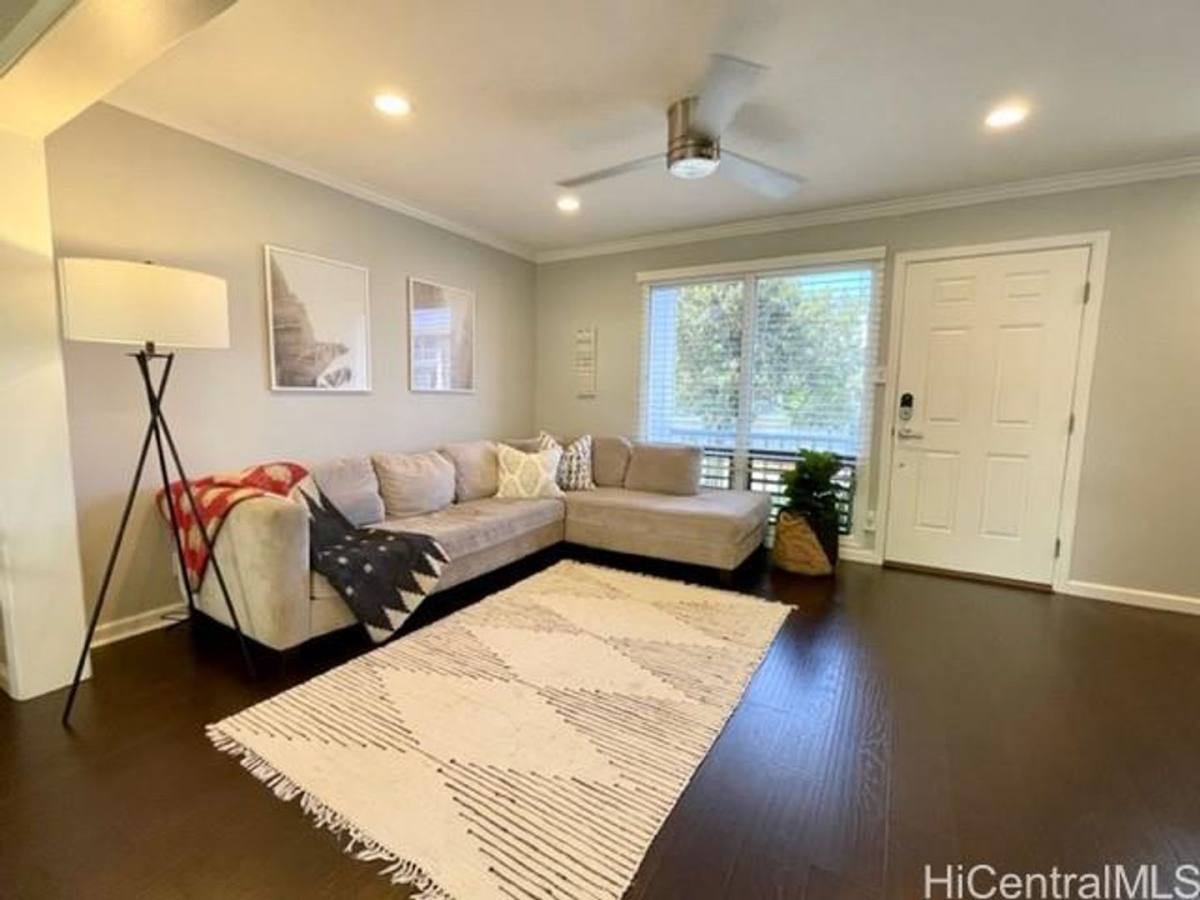 Townhouse for rent at 98-843 Kaonohi St, Aiea, HI 96701