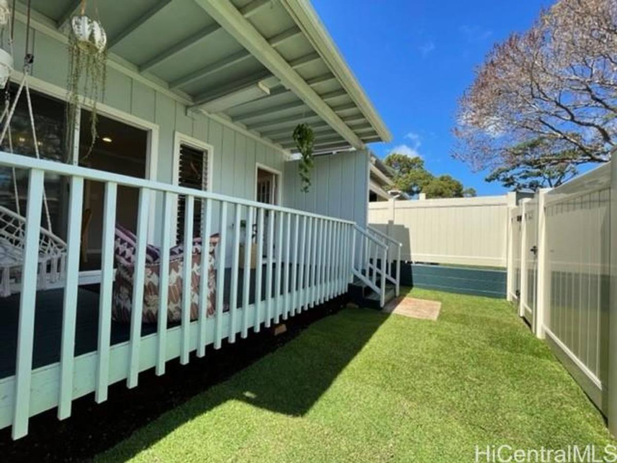 Townhouse for rent at 98-843 Kaonohi St, Aiea, HI 96701