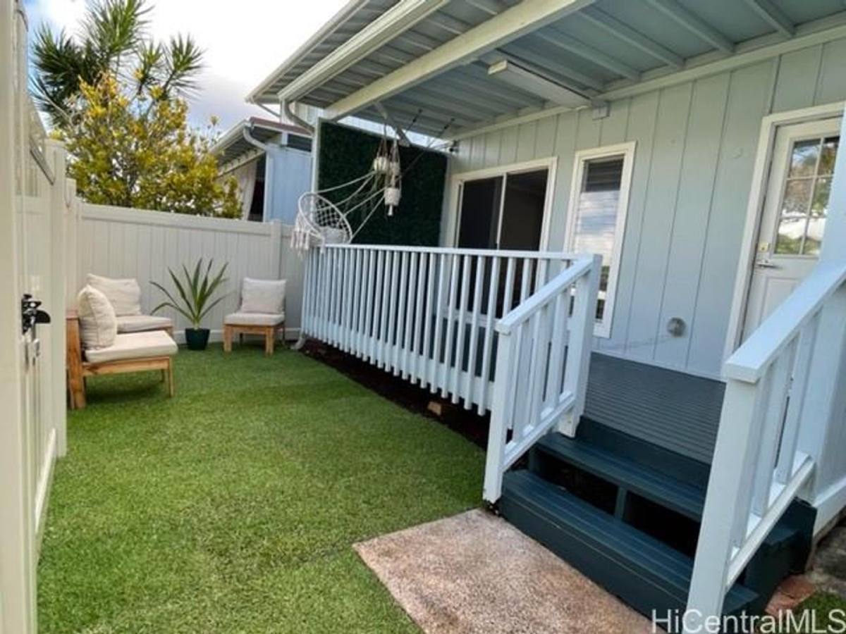 Townhouse for rent at 98-843 Kaonohi St, Aiea, HI 96701