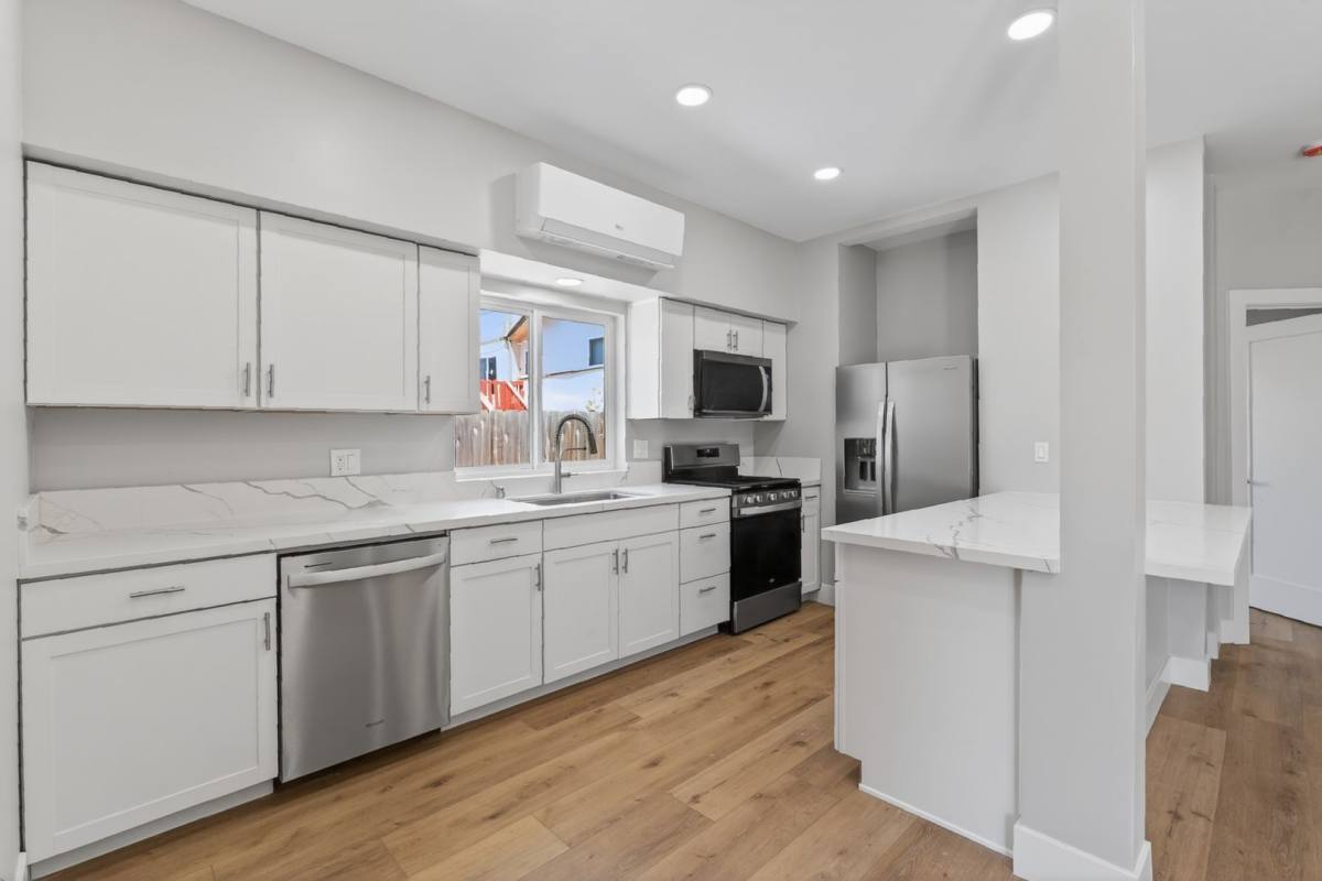 Apartment for rent at 1520 Independence Way, Vista, CA 92084