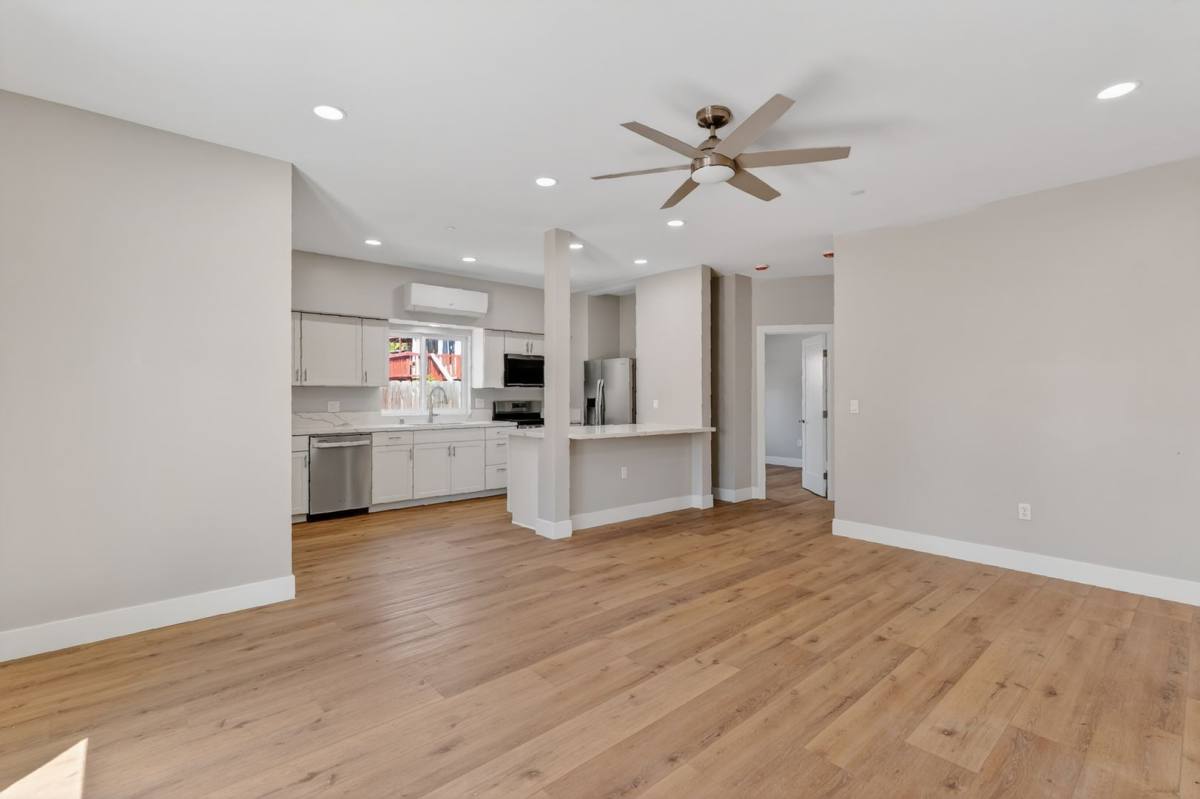 Apartment for rent at 1520 Independence Way, Vista, CA 92084