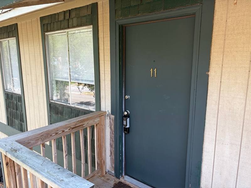 Apartment for rent at 215 Lovelace Dr #11, Tallahassee, FL 32304