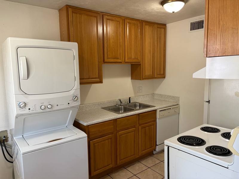 Apartment for rent at 215 Lovelace Dr #11, Tallahassee, FL 32304