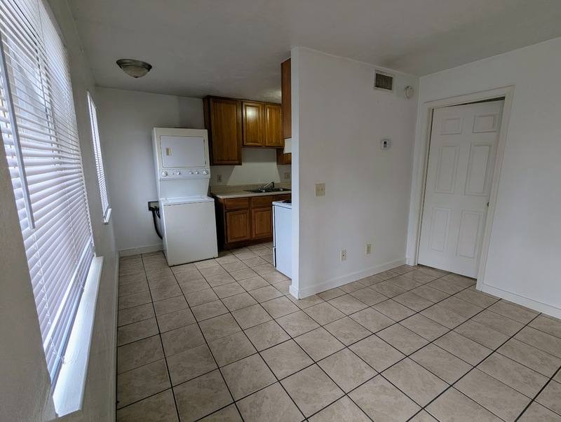 Apartment for rent at 215 Lovelace Dr #11, Tallahassee, FL 32304