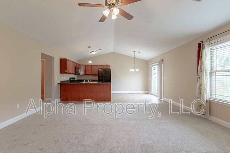 House for rent at 39 Nautical Dr, Greer, SC 29650