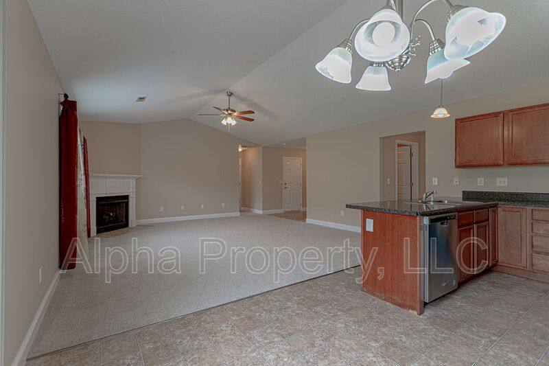 House for rent at 39 Nautical Dr, Greer, SC 29650