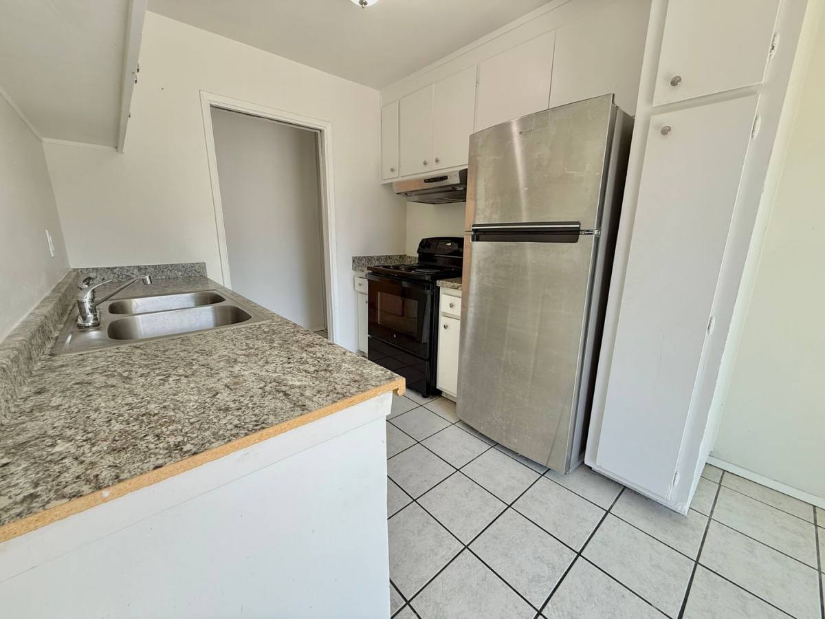 Apartment for rent at 3060 Logan St, Oakland, CA 94601
