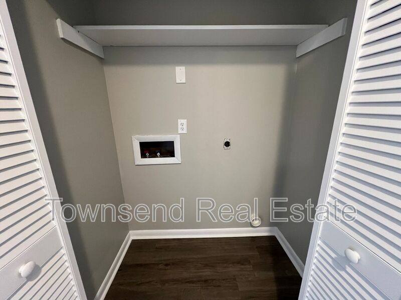 Apartment for rent at 1437C Ireland Dr, Fayetteville, NC 28304