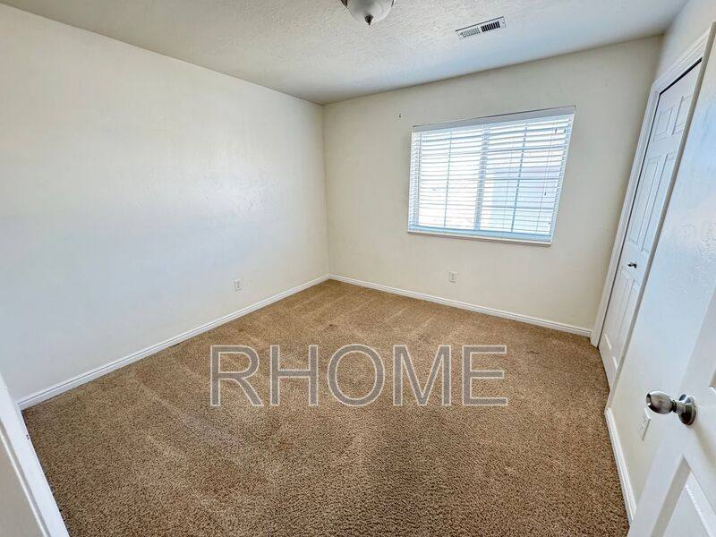 Apartment for rent at 79 W Ridge Rd, Saratoga Springs, UT 84045