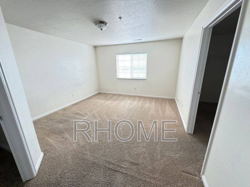 Apartment for rent at 79 W Ridge Rd, Saratoga Springs, UT 84045