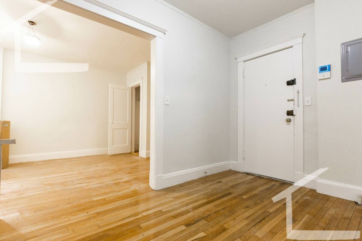 House for rent at 1626B Commonwealth Ave, Brighton, MA 02135