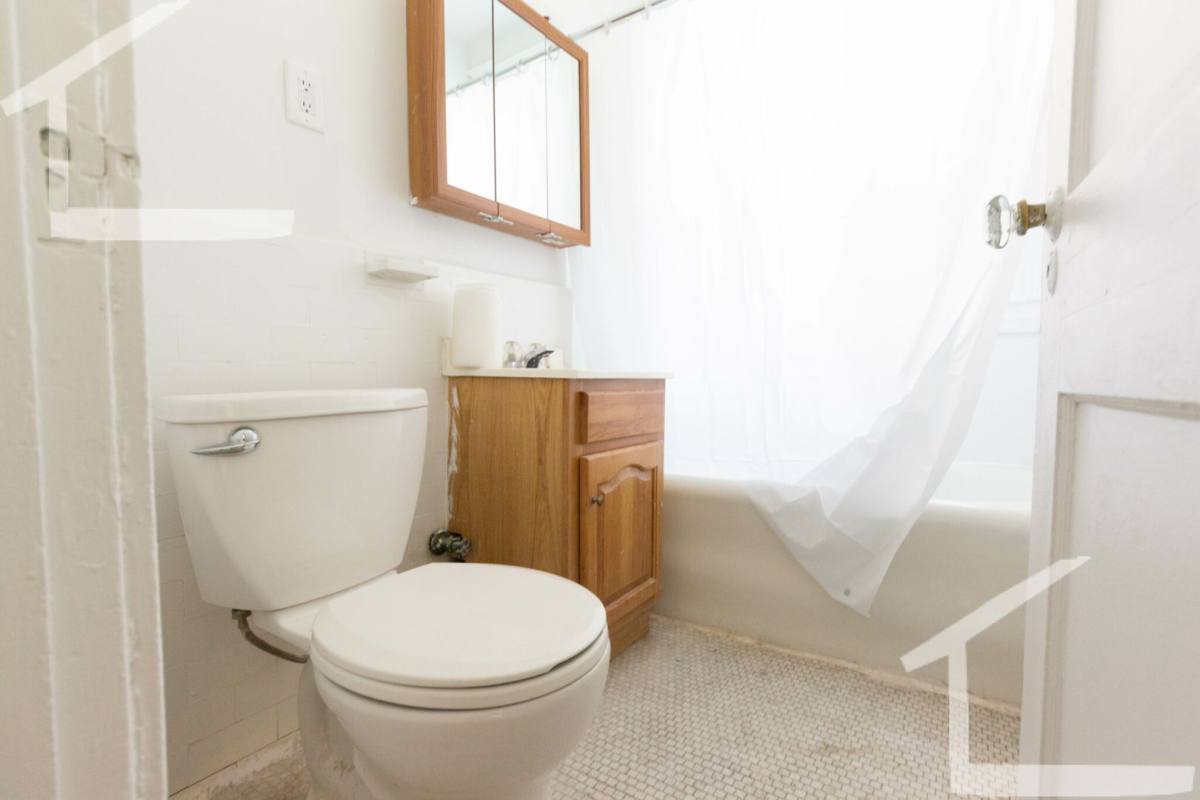 House for rent at 1626B Commonwealth Ave, Brighton, MA 02135