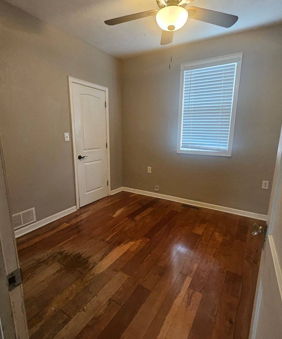 Apartment for rent at 133 S Chicago Ave, Rockford, IL 61104