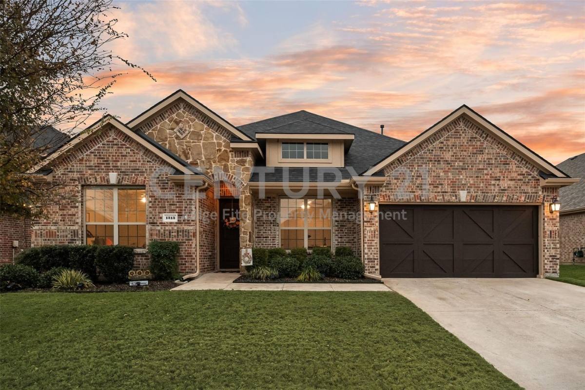 House for rent at 1313 Benavites Dr, Little Elm, TX 75068