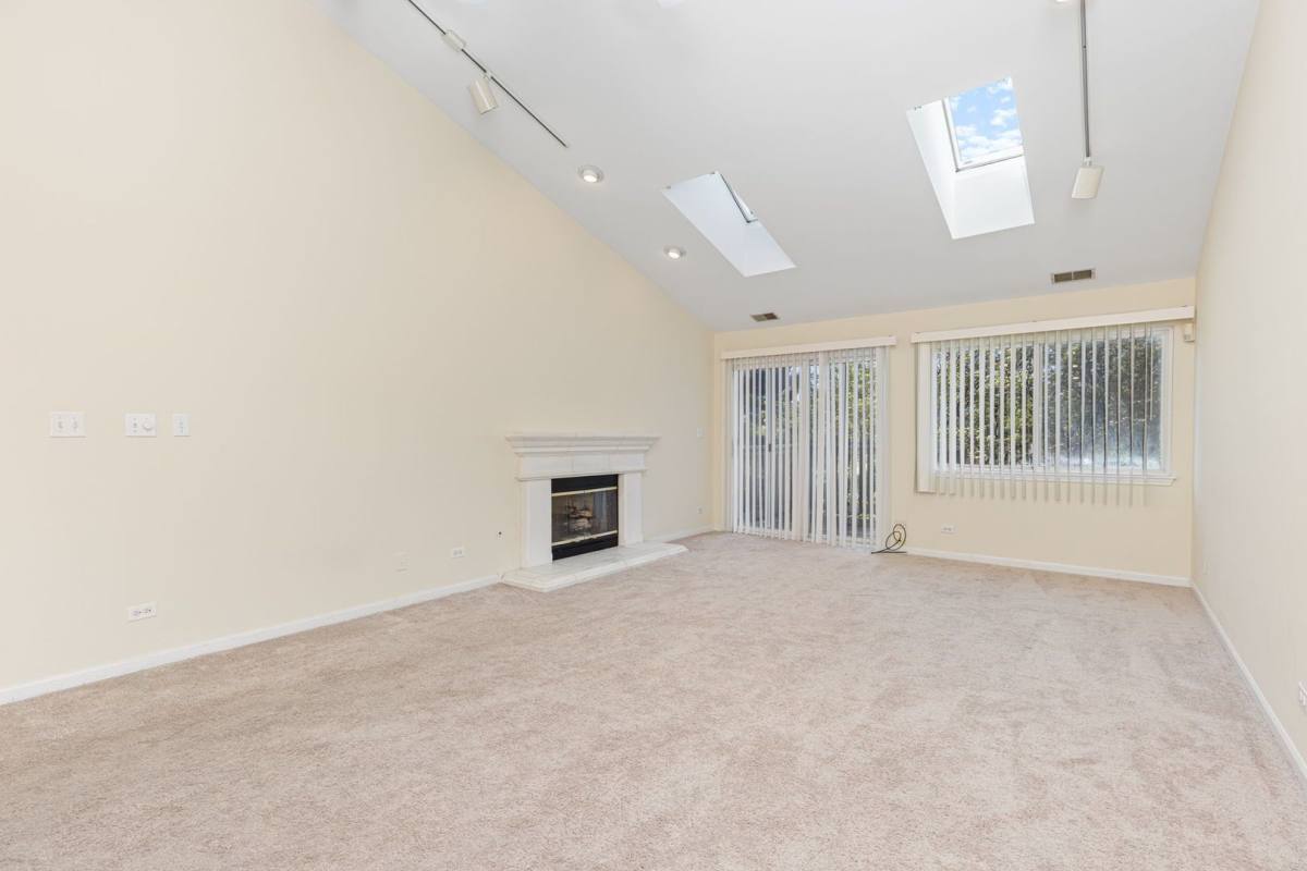 Townhouse for rent at 3073 Kentshire Circle, Naperville, IL 60564