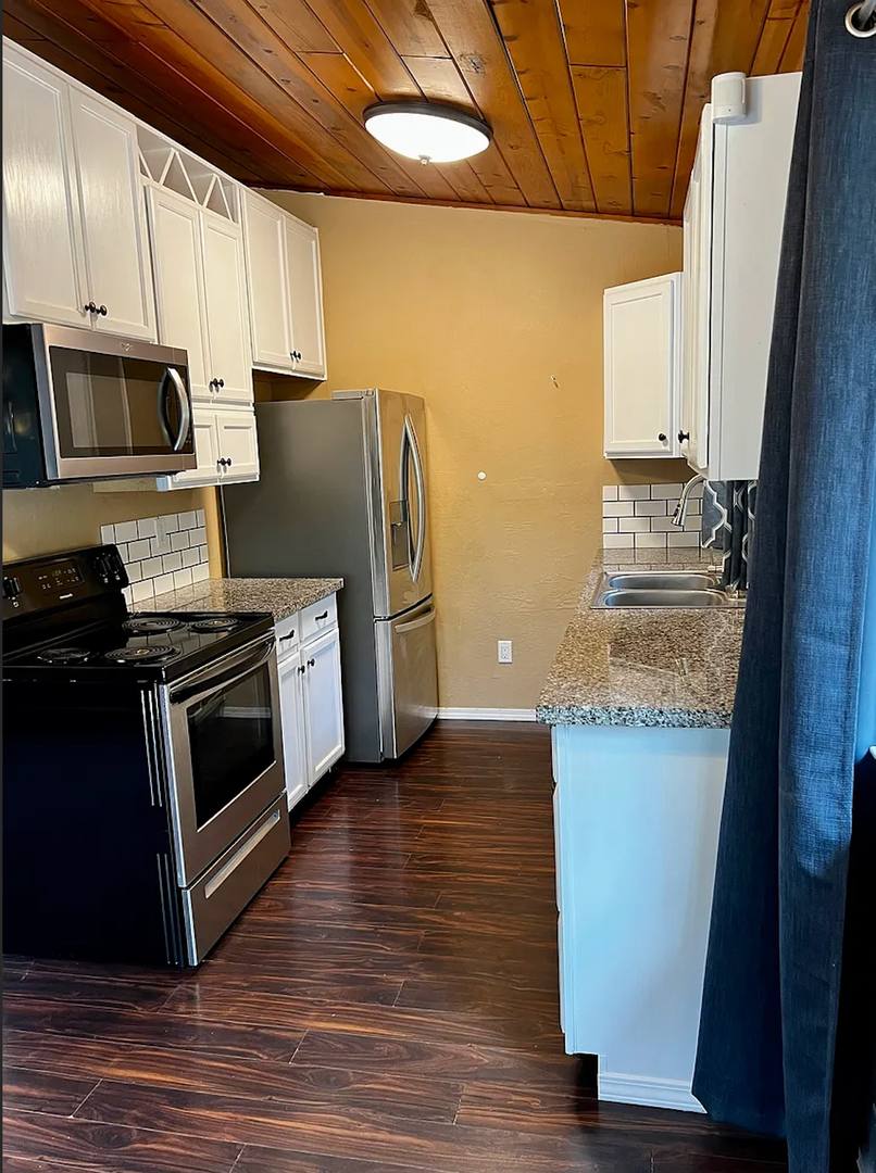 House for rent at 22400 Broken Bough Lane, Twain Harte, CA 95383