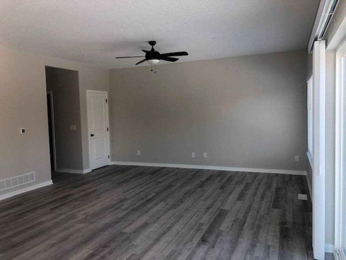 Townhouse for rent at 311 SW Brookside Dr, Grimes, IA 50111