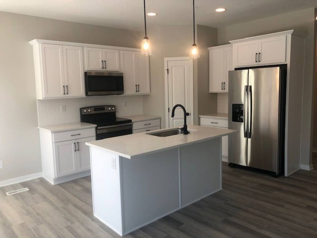 Townhouse for rent at 311 SW Brookside Dr, Grimes, IA 50111