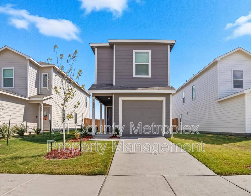 House for rent at 6225 Kingfisher Way, Princeton, TX 75407