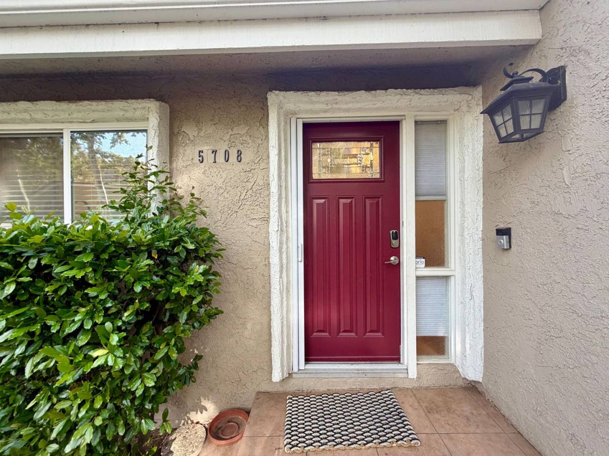 House for rent at 5708 Camelia Lane, Oak Park, CA 91377