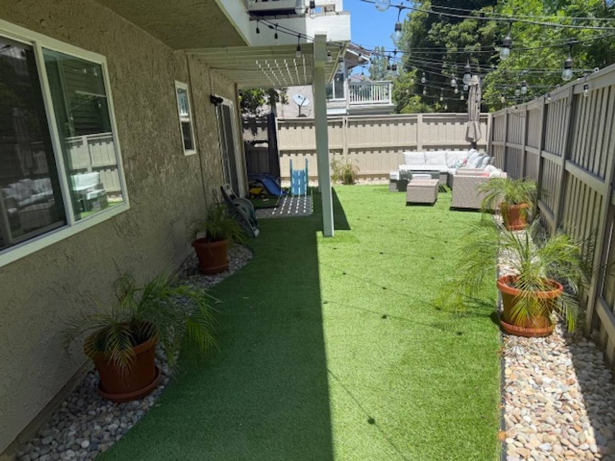 House for rent at 5708 Camelia Lane, Oak Park, CA 91377