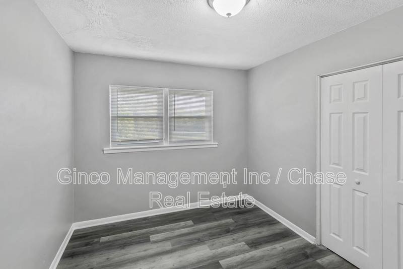Apartment for rent at 991 Tollview Ave #5, Aurora, IL 60505