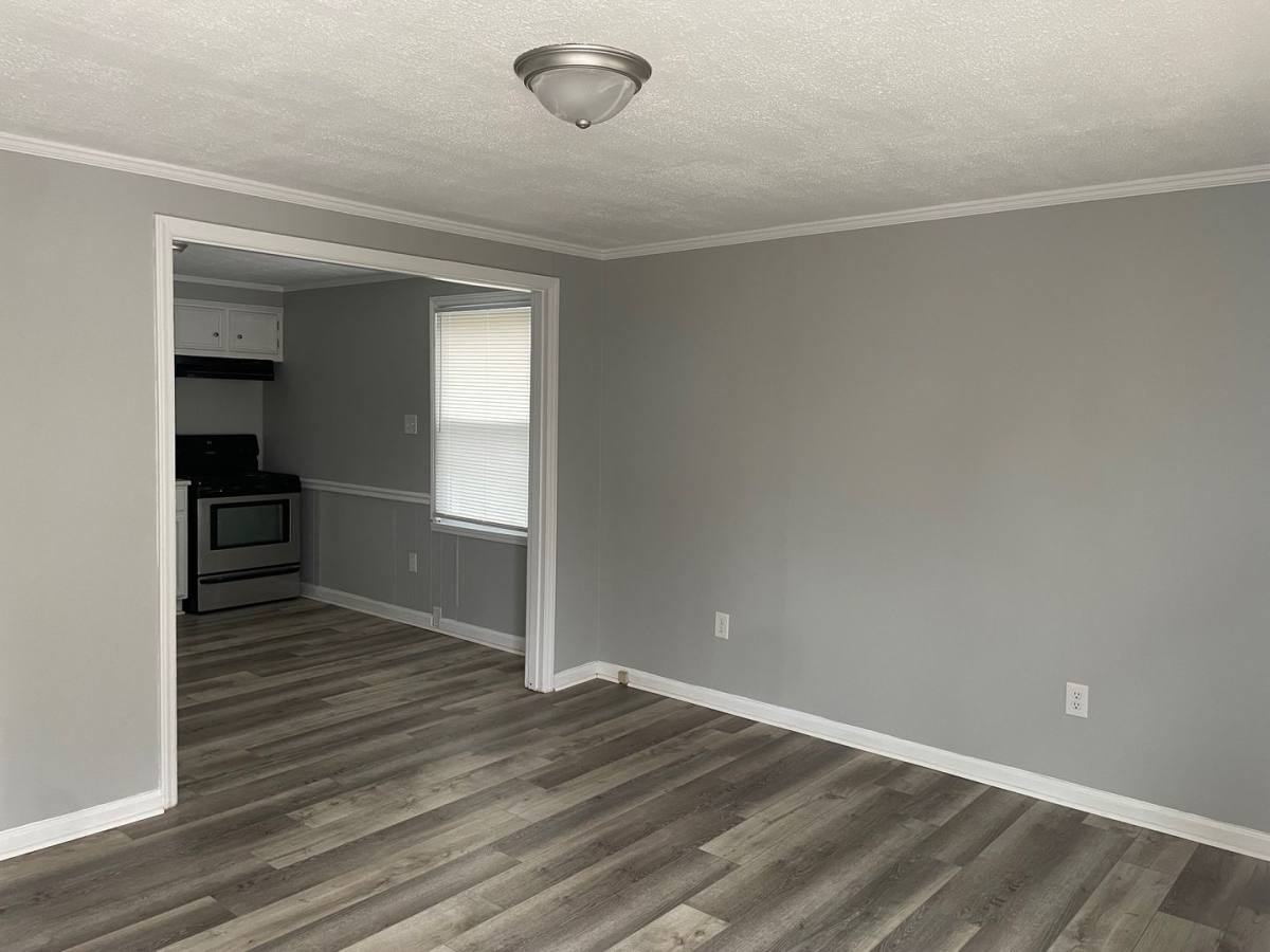 Apartment for rent at 715-717 Glenwood Rd, Asheboro, NC 27203