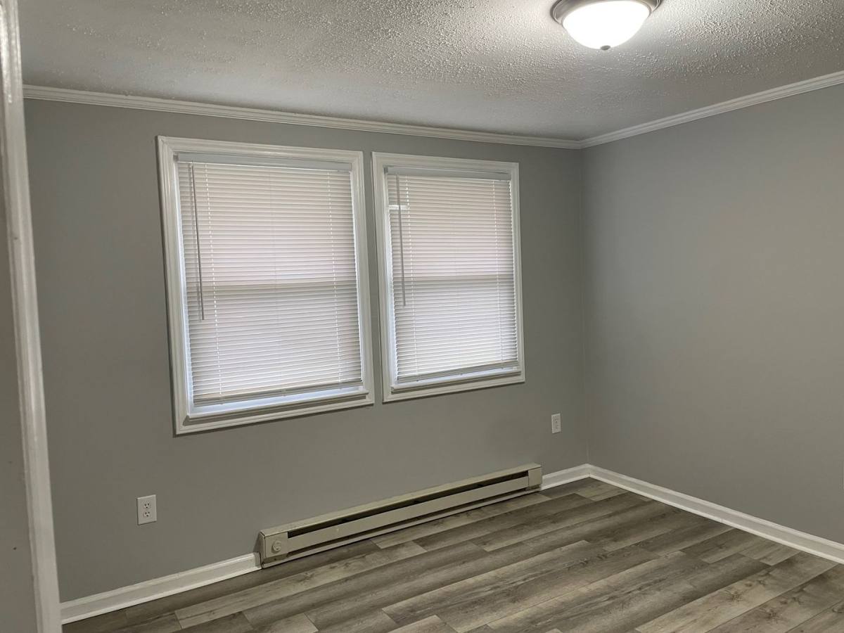Apartment for rent at 715-717 Glenwood Rd, Asheboro, NC 27203