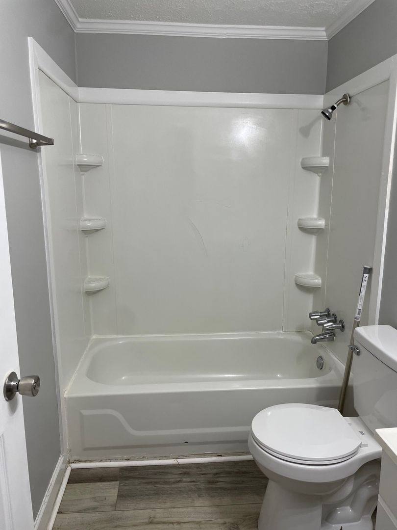 Apartment for rent at 715-717 Glenwood Rd, Asheboro, NC 27203