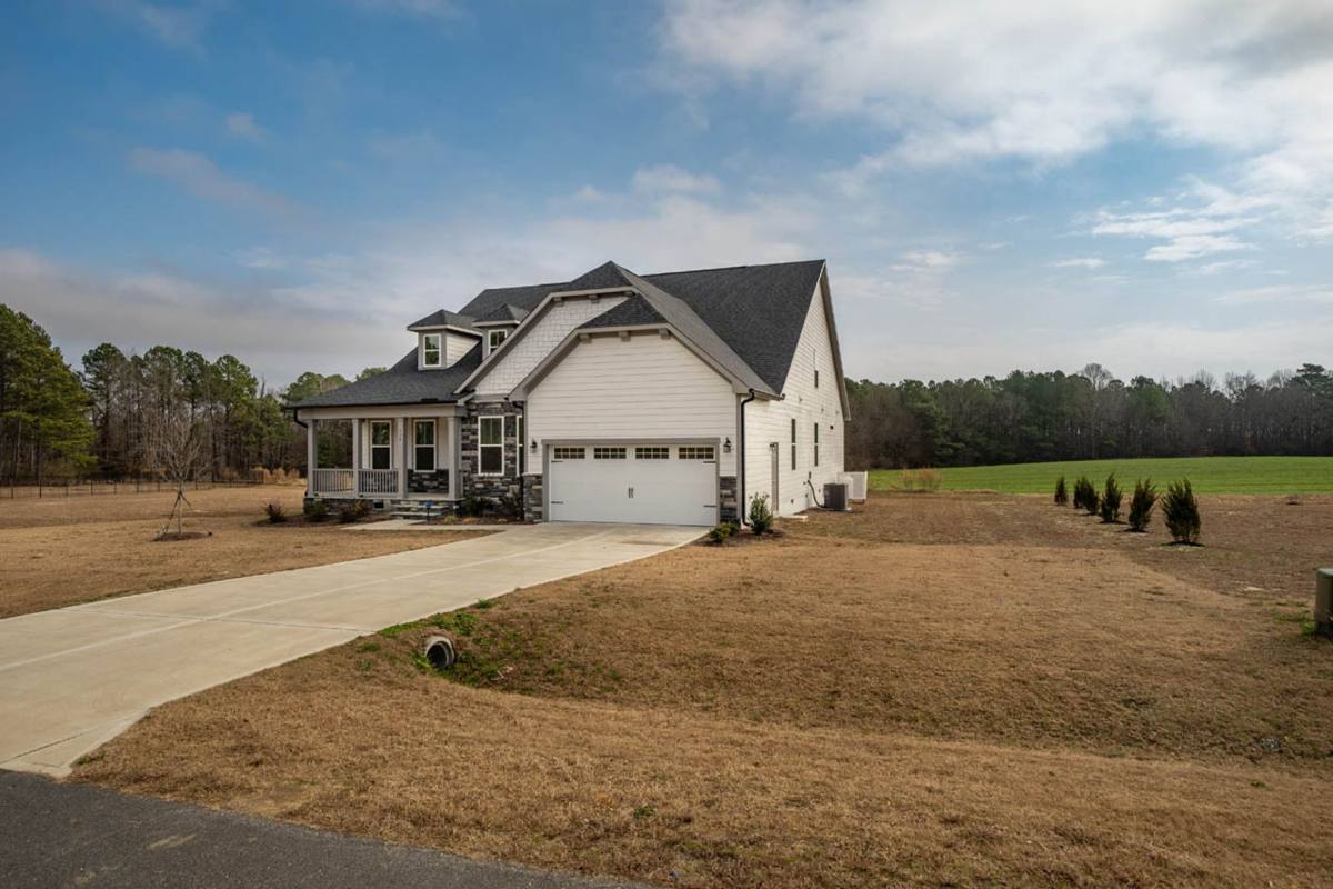 House for rent at 179 Castle Pond Way, Fuquay Varina, NC 27526