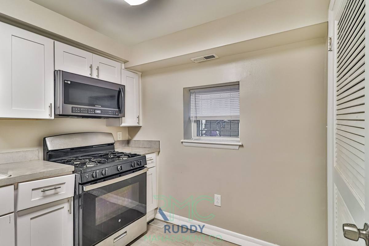 Apartment for rent at 2023 4th St NE, Washington, DC 20002