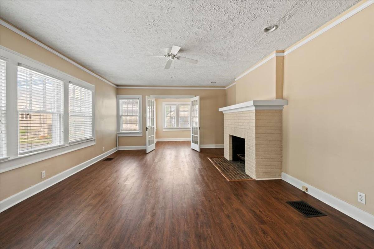 Townhouse for rent at 525 - 527 E, Indianapolis, IN 46205