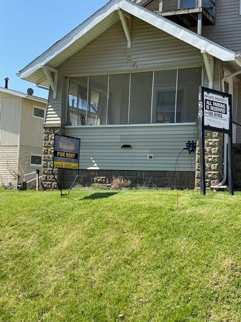 Apartment for rent at 125 River St, Iowa City, IA 52246