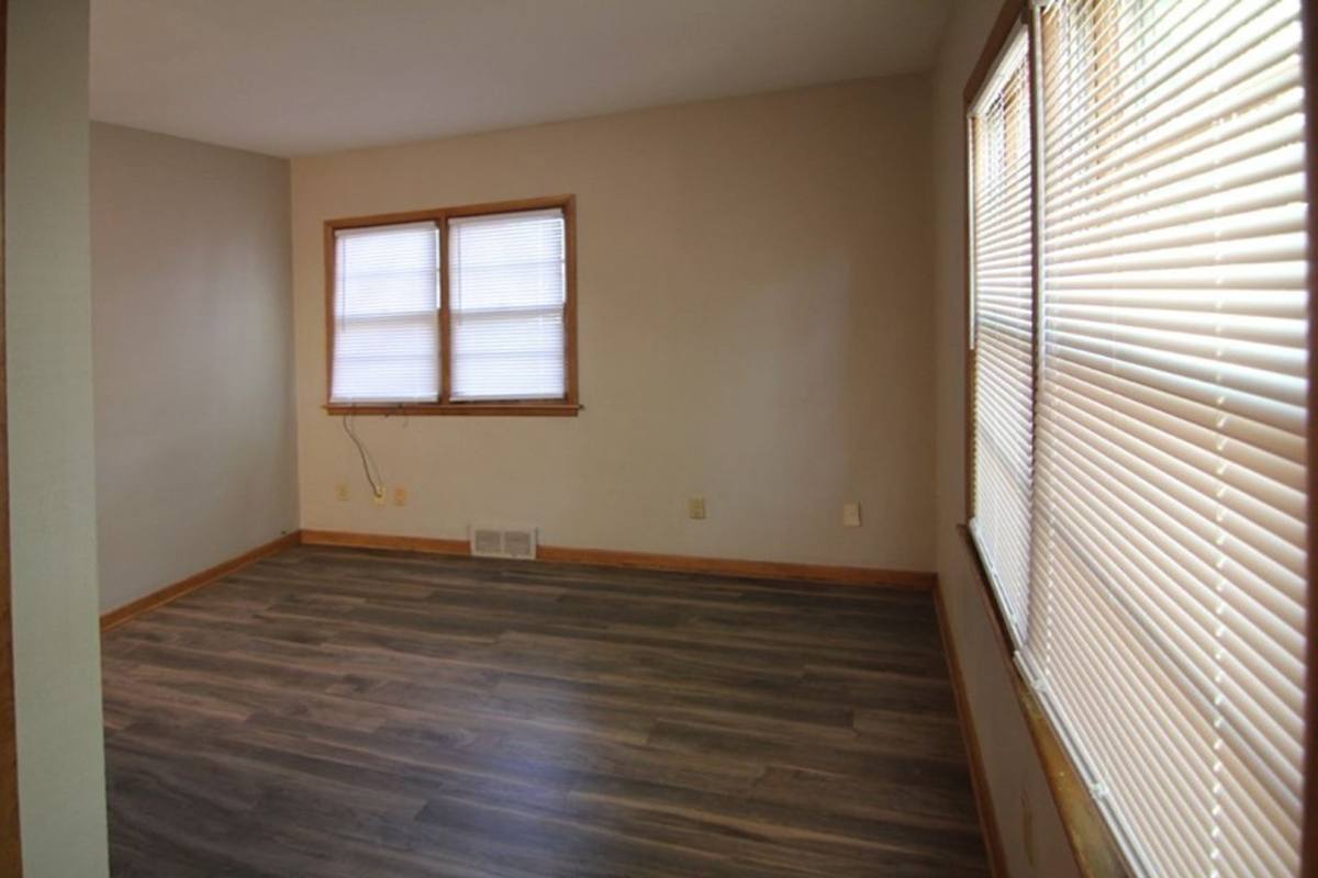 House for rent at 633 Walnut St, Iowa City, IA 52240