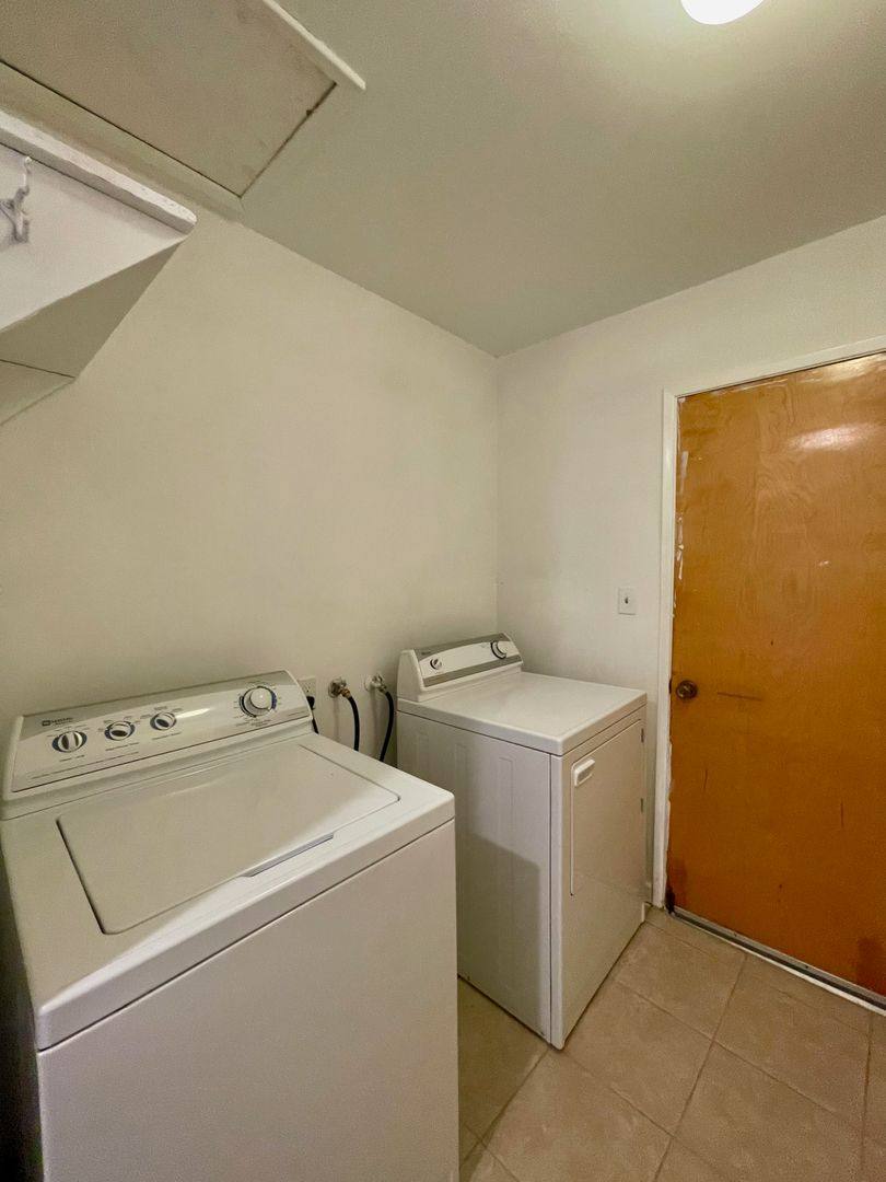 House for rent at 505 E Ave, Livingston, CA 95334